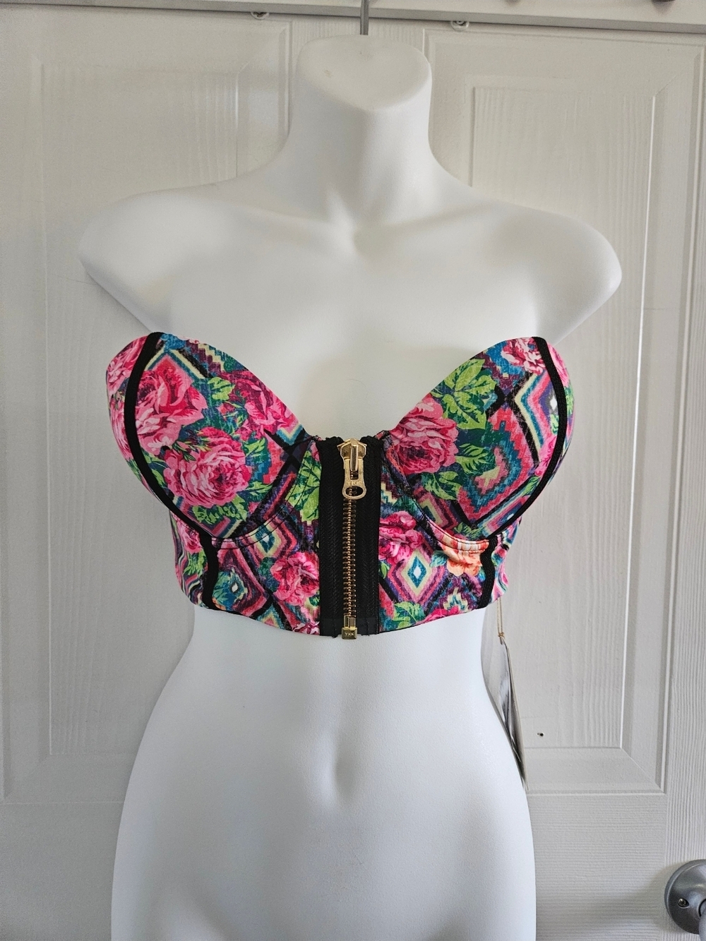 Beach Bunny Pink Floral Zip-Front Strapless  Bikini Top L TOP Only